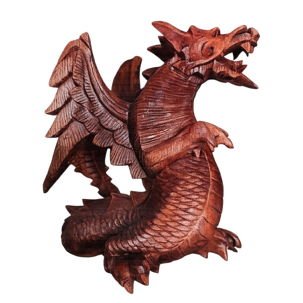 Naga Kecil sárkány szobor fából, kézzel faragott, 20 cm